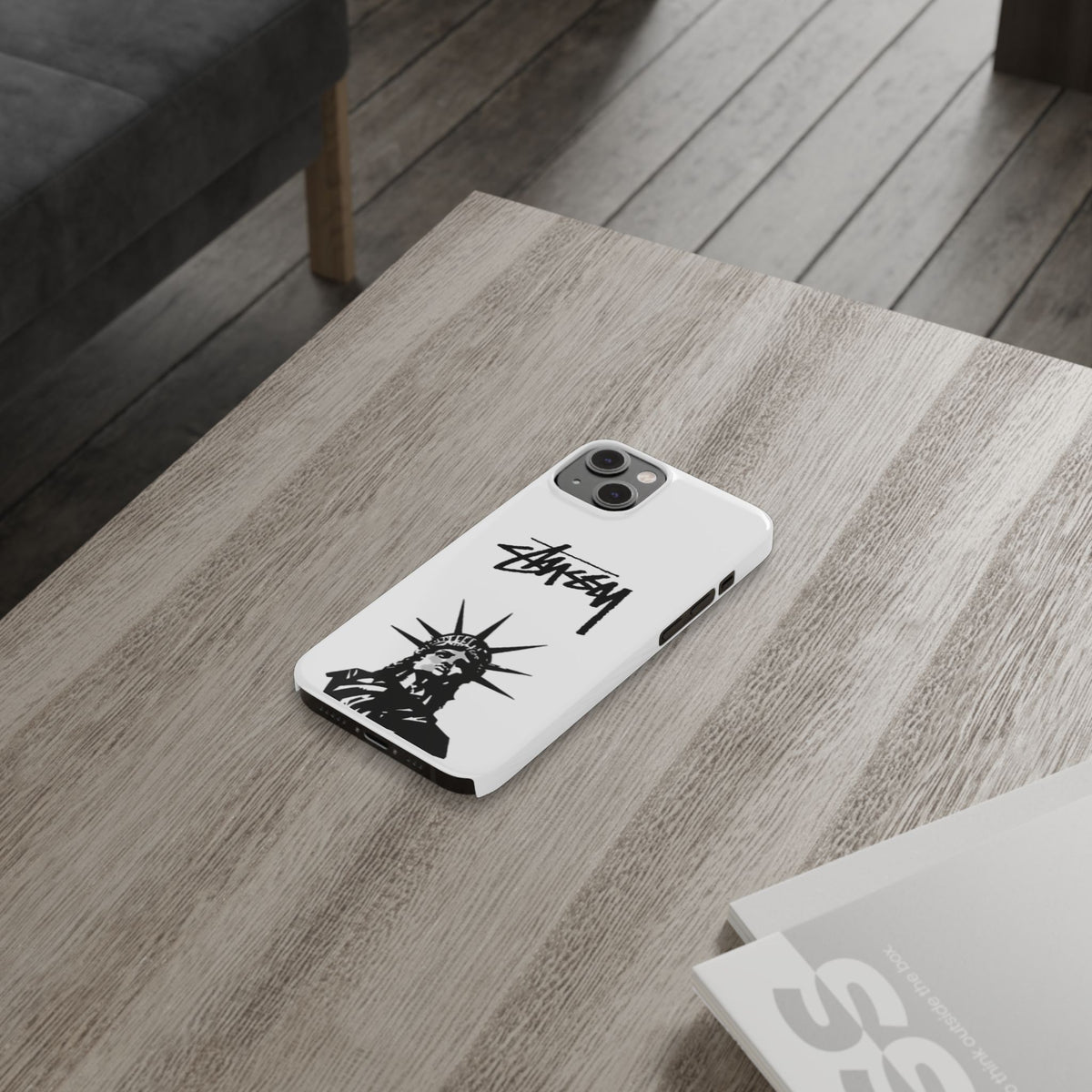 Slim Phone Case Statue of Liberty Graphic