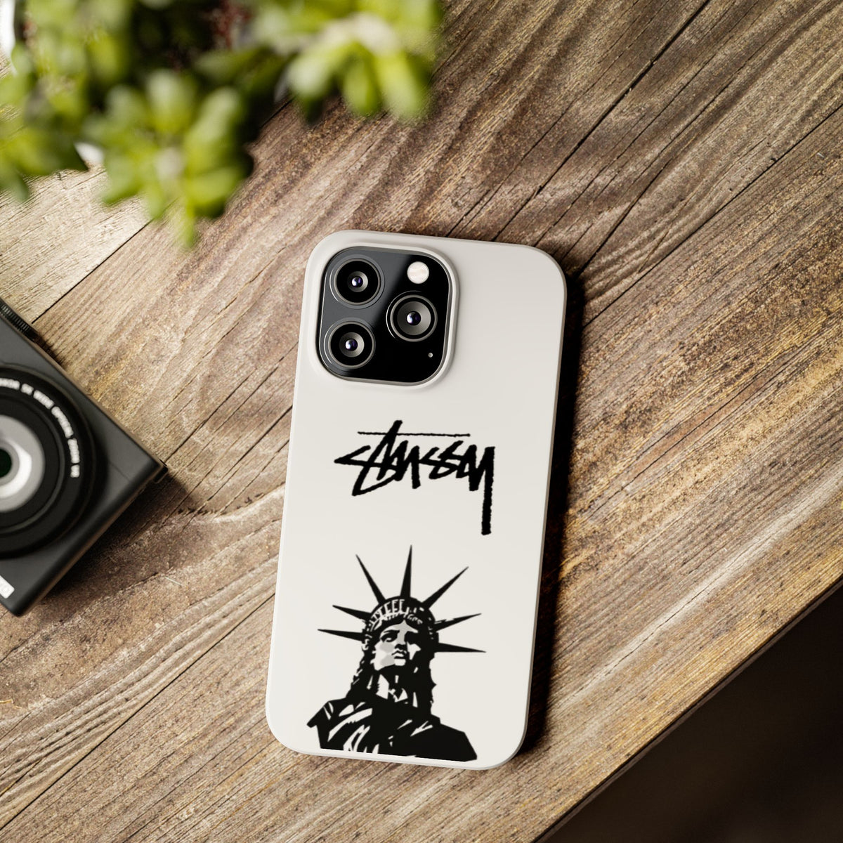 Slim Phone Case Statue of Liberty Graphic
