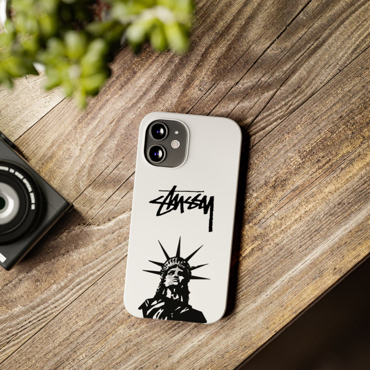 Slim Phone Case Statue of Liberty Graphic