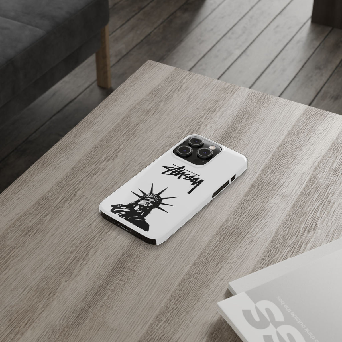 Slim Phone Case Statue of Liberty Graphic