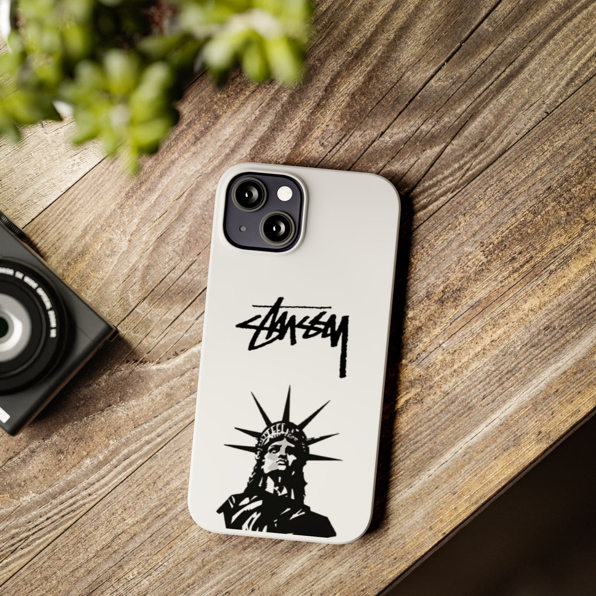 Slim Phone Case Statue of Liberty Graphic